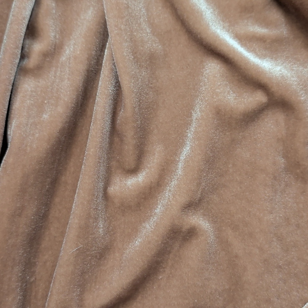 Le Chateau Long Sleeve Fitted Velvet Wrap Dress Pink Size XS. - Picture 8 of 8